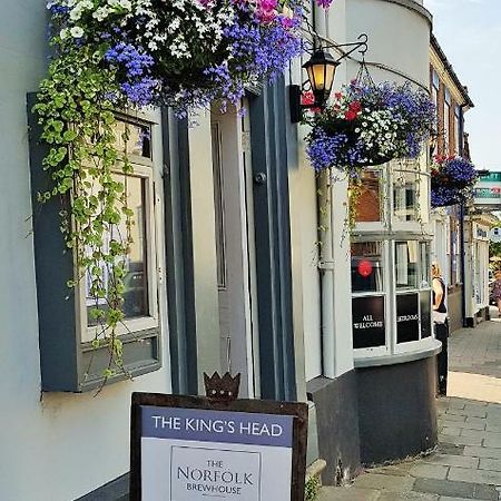 Bed and Breakfast Kings Head Holt Holt  Exterior foto